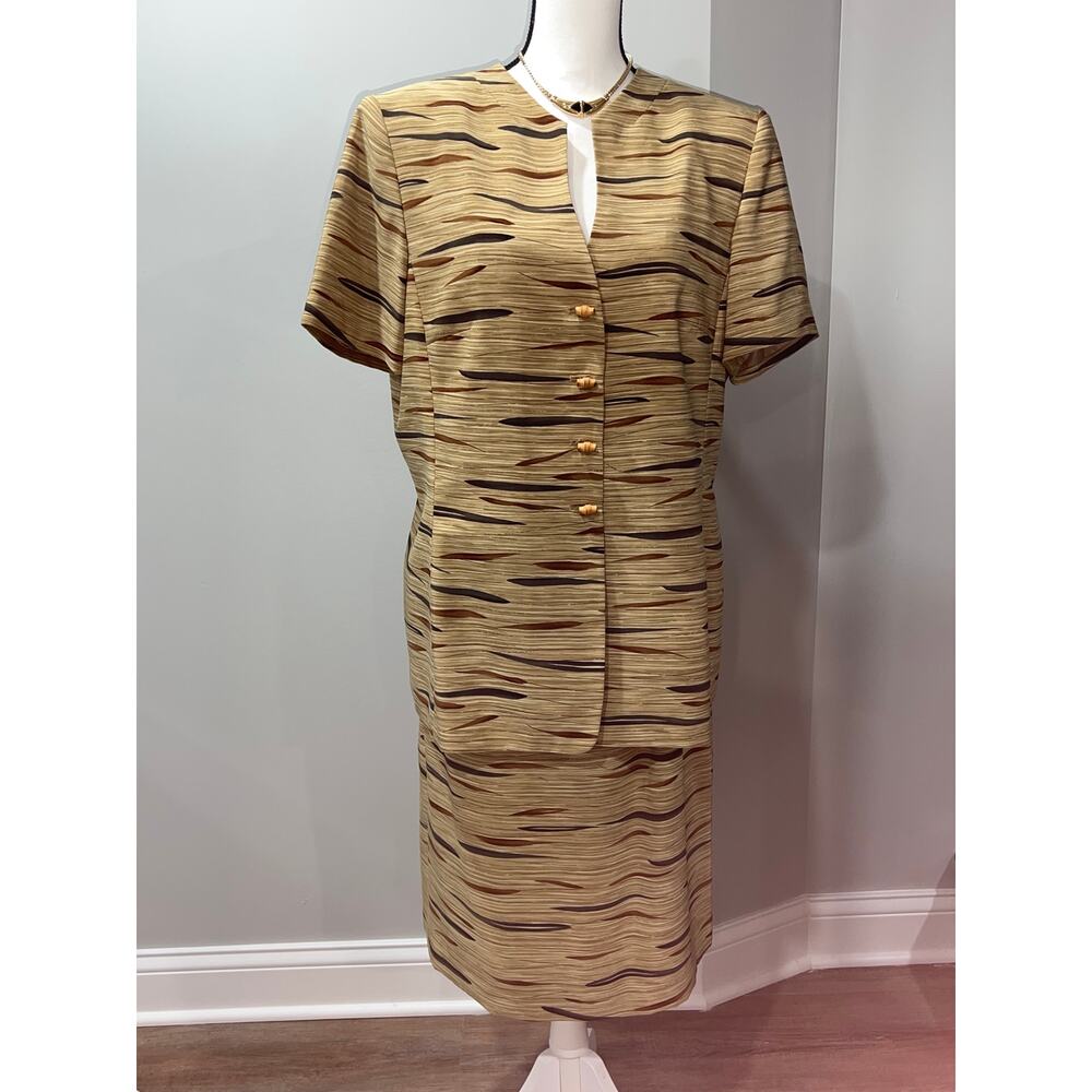 Le Suit 2 Piece Skirt Set Size 16 Elegant Fully Lined Excellent Condition Sale!!